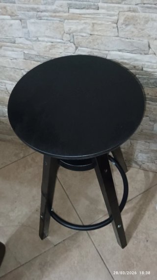 Sgabello Dalfred IKEA legno nero