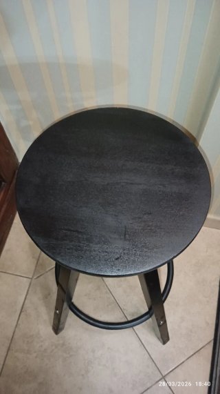 Sgabello Dalfred IKEA legno nero