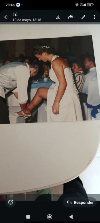 Vestido de Novia Raso Doble y Chal Tul