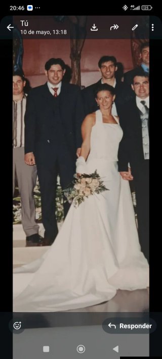 Vestido de Novia Raso Doble y Chal Tul