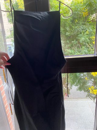 Vestido negro Zara