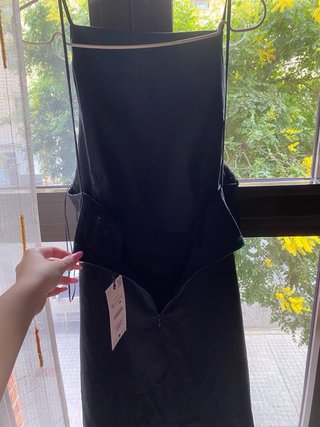 Vestido negro Zara