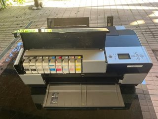 Se venden dos impresoras Epson Stylus Pro 3800.