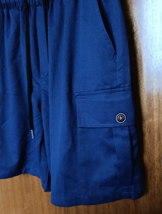 Bermuda cargo azul marino Shein talla S hombre