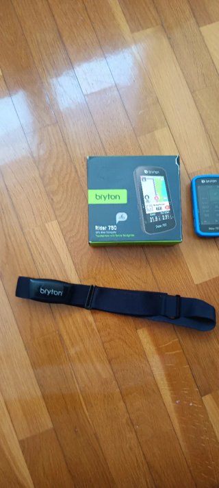 GPS Bryton Rider 750