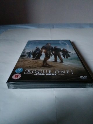 Star Wars Rogue One DVD sin abrir