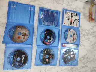 Lote 6 Giochi PS4: NBA 2K19, God of War x2, FIFA 2