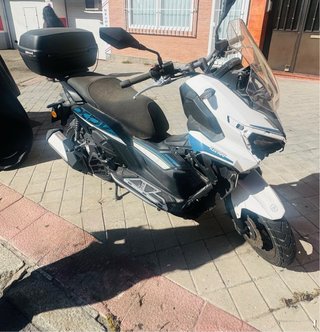 Moto Scooter Automática keeway xdv 125