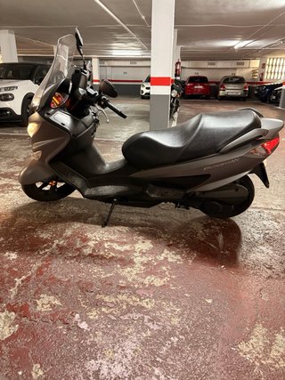 Suzuki Burgman 125cc Gris 2016