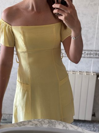 Vestido corto Zara amarillo