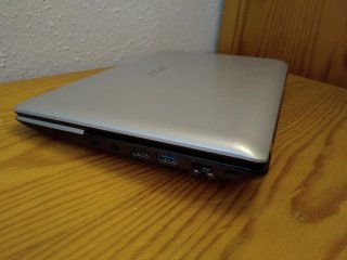 Asus Eee PC seashell 1215B Portátil