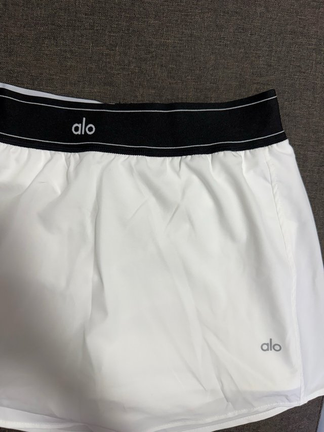 Falda short deportiva Alo blanca