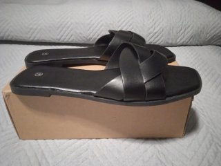 Sandalias negras talla 40 sin estrenar