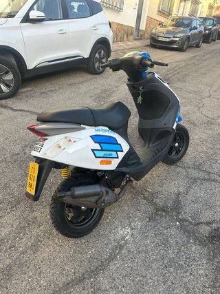 Piaggio Zip SP Azul y Blanco