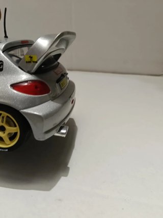 Peugeot 206 1/18 Rally