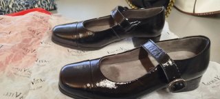 Zapatos Pitillos de charol negros