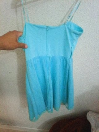 Vestido de verano verde agua con tiras