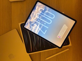 iPad Pro 11 4ª Gen Plata (250 GB) + apple pencil