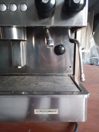 Cafetera Rimini Profesional Precio fijo,no negocia