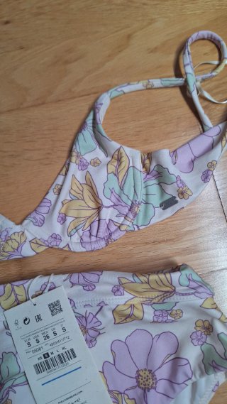 Bikini Pull&Bear floral