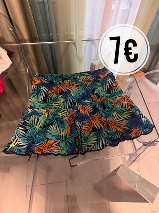 Falda tropical 7€
