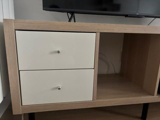 Mueble TV madera y blanco