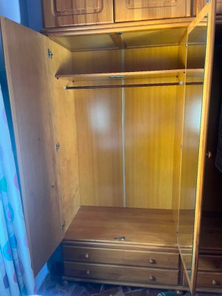 Armario con altillo madera maciza