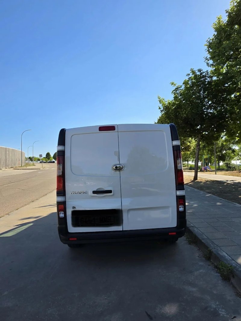 Renault Trafic 2021 - foto 1