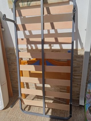 Somier 90x190 con patas y cabecero