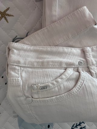 Pantalón blanco Mango
