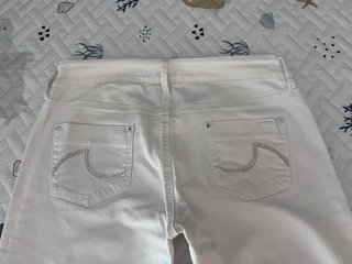 Pantalón blanco Mango