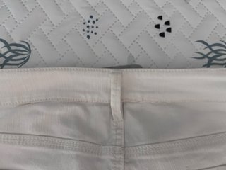 Pantalón blanco Mango