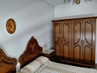 Dormitorio estilo antiguo completo