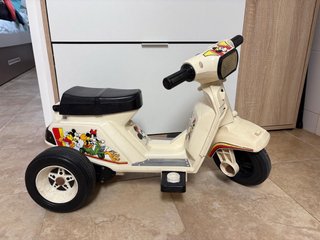 Moto Eléctrica Infantil Mickey Mouse