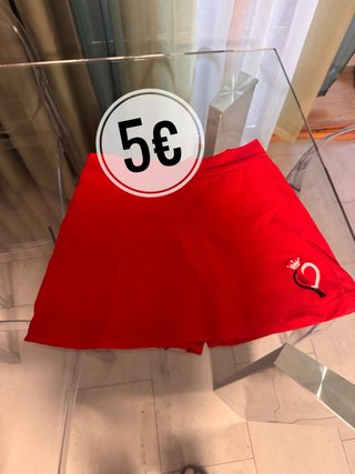 Falda de pádel roja 5€