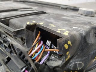 FARO DERECHO SEAT AROSA (6H1) AUD 6H1941006