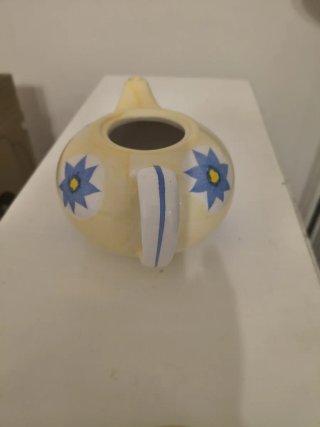 Teiera in ceramica decorata