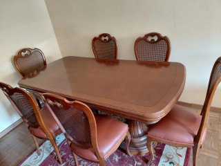 Mesa comedor y 6 sillas estilo clásico