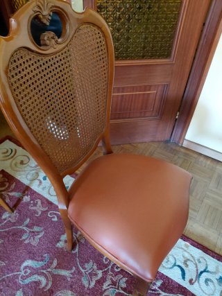 Mesa comedor y 6 sillas estilo clásico