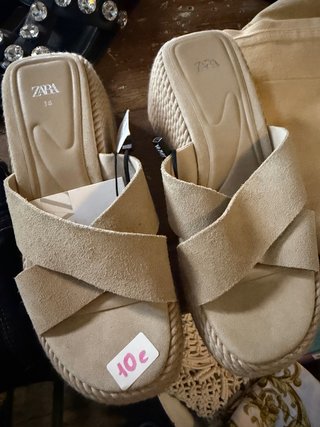 Sandalias Zara Beige Talla 38
