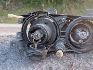 Faro BMW E34 Lado Piloto