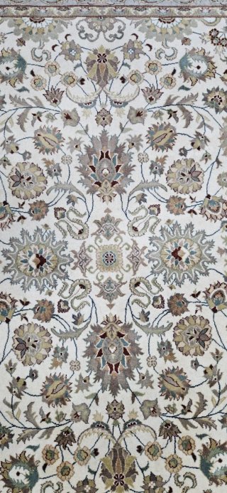 Alfombra Beige y Marrón