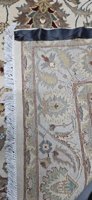 Alfombra Beige y Marrón