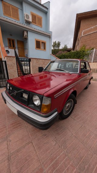 Volvo 242