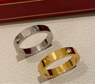 Anillo dorado talla 6