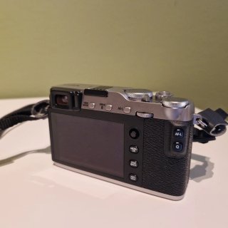 Fujifilm X-E3 Silver + objetivo XF 18-135mm WR