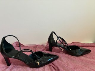 Sandalias fiesta Cuplé. T.38.Piel interior.