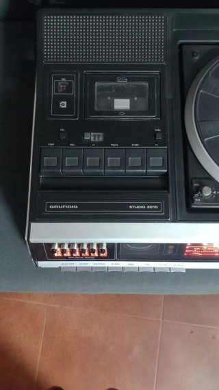 Equipo Estéreo Grundig Studio 3010