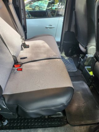 Nissan NV200 2010