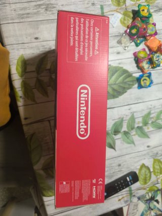 Caja Nintendo Switch Joy-Con Azul/Rojo